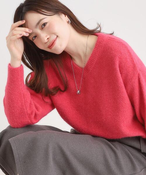 DRESKIP（ドレスキップ）の「ふわふわVネックニット（ニット/セーター・レディース・チャコールグレー/ライトベージュ/ブルー系その他/ピンク系・04/03/02/01）」の4枚目の写真