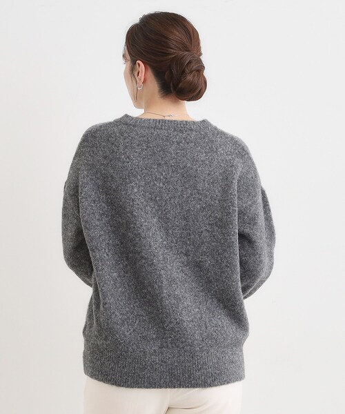 DRESKIP（ドレスキップ）の「ふわふわVネックニット（ニット/セーター・レディース・チャコールグレー/ライトベージュ/ブルー系その他/ピンク系・04/03/02/01）」の14枚目の写真