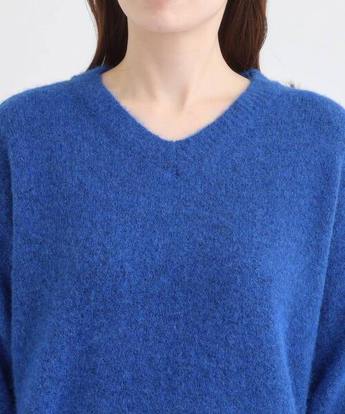 DRESKIP（ドレスキップ）の「ふわふわVネックニット（ニット/セーター・レディース・チャコールグレー/ライトベージュ/ブルー系その他/ピンク系・04/03/02/01）」の8枚目の写真