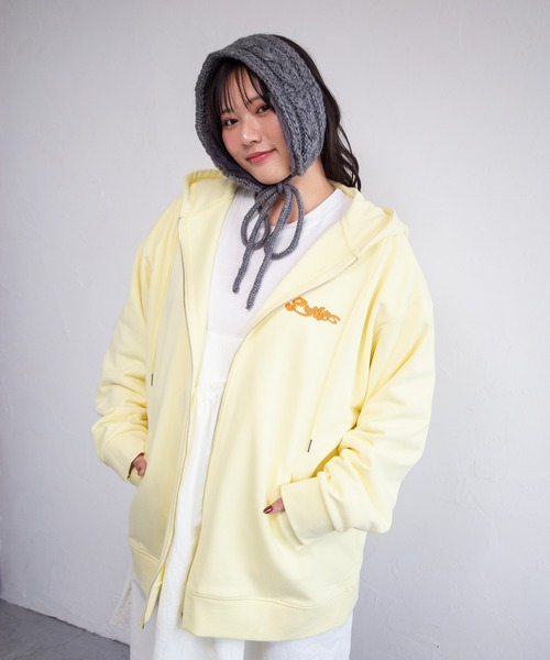 PUNYUS(プニュズ)の「PUNYUSロゴジップパーカー(パーカー・レディース・イエロー/杢グレー/スミクロ・3/1/5/4/2)」の1枚目の写真