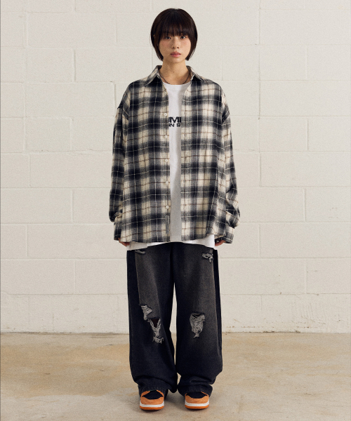 F.ILLUMINATE(フィルミネイト)の「ティアウォッシュドデニムパンツ-スカイブルー(デニムパンツ・レディース・その他・MEDIUM/LARGE/SMALL)」の7枚目の写真