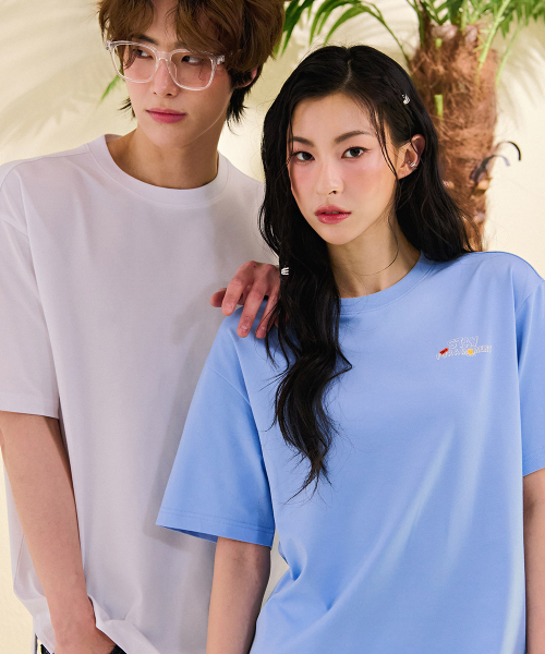 CHASECULT(チェイスカルト)の「共用バックプリントグラフィック半袖Tシャツ-DBRU5826D0D(Tシャツ/カットソー・メンズ・ブルー・90/95/100/105)」の1枚目の写真