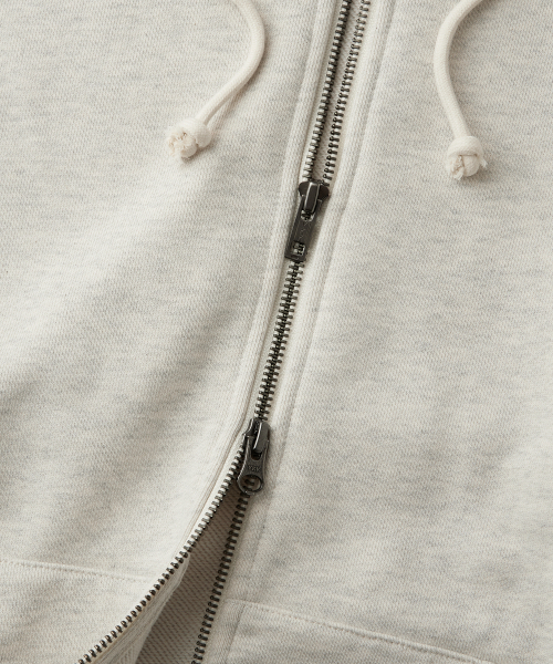 OUTSTANDING(アウトスタンディング)の「AUTHENTIC COMFORT HOOD ZIP SWEAT_1%OATMEAL(パーカー・メンズ・その他・MEDIUM/LARGE/X-LARGE)」の6枚目の写真