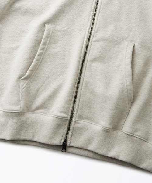 OUTSTANDING(アウトスタンディング)の「AUTHENTIC COMFORT HOOD ZIP SWEAT_1%OATMEAL(パーカー・メンズ・その他・MEDIUM/LARGE/X-LARGE)」の7枚目の写真