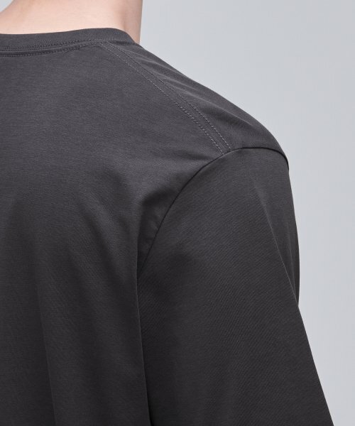 MUSINSA STANDARD（ムシンサスタンダード）の「[クールタンダード] ベーシッククルーネックTシャツ [ガンメタル]（Tシャツ/カットソー・メンズ・その他・X-LARGE/XX-LARGE/XXX-LARGE/SMALL/MEDIUM/LARGE）」の6枚目の写真