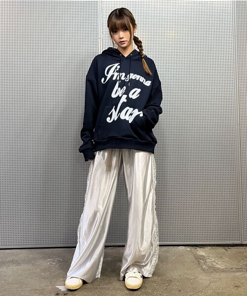 LUVISTRUE（ラヴイズトゥルー）の「IM LETTERING HOODIE(NAVY)（パーカー・レディース・その他・FREE）」の6枚目の写真