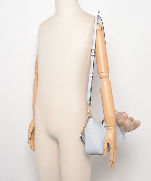 Guess(ゲス)の「HAVANNA Shoulder Crossbody ショルダーバッグ(ショルダーバッグ・レディース・レッド/ライトブルー/キナリ・ONE SIZE)」の17枚目の写真