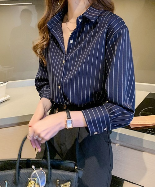 SallyLunn(サリーラン)の「ストライプスタンドカラーシャツ(シャツ/ブラウス・レディース・ネイビー/ホワイト・MEDIUM/LARGE)」の13枚目の写真