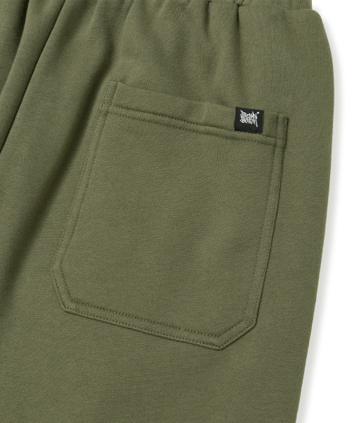 BROWNBREATH（ブラウンブレス）の「TAG TWO TUCK WIDE SWEAT PANTS - KHAKI（スウェットパンツ・レディース・その他・SMALL/MEDIUM/LARGE/X-LARGE/2XL）」の7枚目の写真