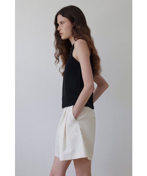 ANDNEEDS（アンドニーズ）の「Halter linen sleeveless (black)（Tシャツ/カットソー・レディース・その他・FREE）」の3枚目の写真