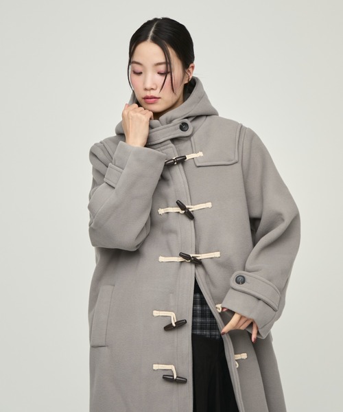 NUJOH(ヌゾ)の「Monotone Double Fabric Hood Duffle Coat / モノトーン二重織フードダッフルコート(ダッフルコート・レディース・グレー/ブラック・FREE)」の11枚目の写真