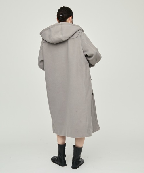 NUJOH(ヌゾ)の「Monotone Double Fabric Hood Duffle Coat / モノトーン二重織フードダッフルコート(ダッフルコート・レディース・グレー/ブラック・FREE)」の9枚目の写真