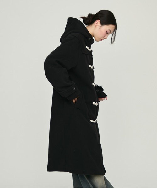 NUJOH(ヌゾ)の「Monotone Double Fabric Hood Duffle Coat / モノトーン二重織フードダッフルコート(ダッフルコート・レディース・グレー/ブラック・FREE)」の19枚目の写真
