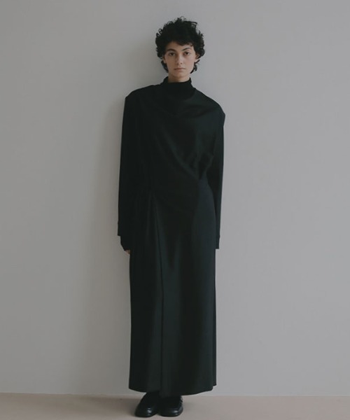 ETRE TOKYO（エトレトウキョウ）の「ウーステッドドレープネックワンピース（ワンピース・レディース・ブラック/チャコール・S/M）」の2枚目の写真