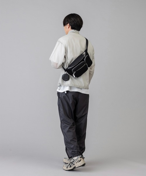 EDITA.（エディータ）の「Urban 3D pocket waist bag ウエストバッグ / 3WAY（ボディバッグ/ウエストポーチ・レディース・ブラック・FREE）」の5枚目の写真