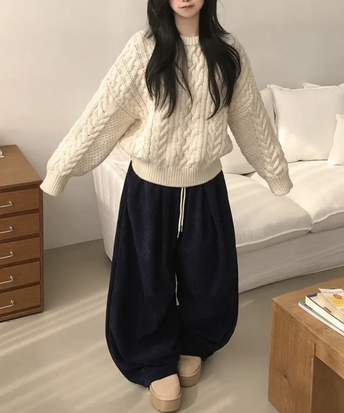 &soiree(アンドソワレ)の「コーデュロイオーバーサイズパンツ(その他パンツ・レディース・ブルー/オフホワイト/ネイビー/チャコール/ブラック/ブラウン・FREE)」の6枚目の写真