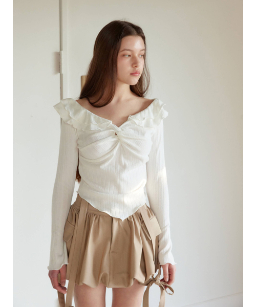 MOIFAIRE(モイフェア)の「BALLOON POCKET MINI SKIRT PANTS / BEIGE(スカート・レディース・ベージュ・FREE)」の3枚目の写真