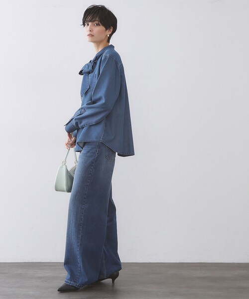 OPAQUE.CLIP（オペークドットクリップ）の「セルロース混デニムボウタイブラウス【洗濯機OK】（シャツ/ブラウス・レディース・ネイビー/ブルー系その他・40/38/42）」の17枚目の写真