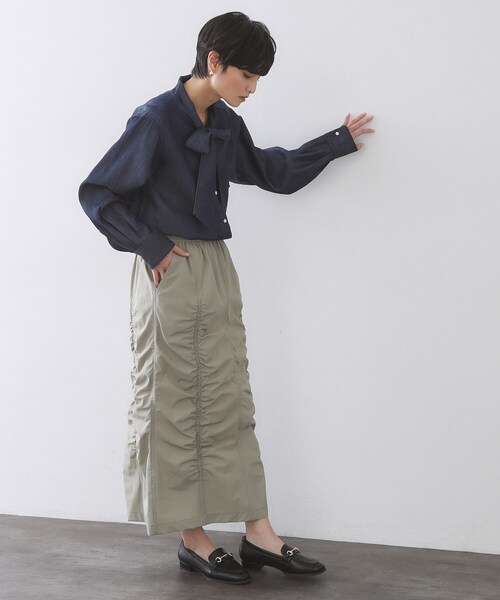 OPAQUE.CLIP（オペークドットクリップ）の「セルロース混デニムボウタイブラウス【洗濯機OK】（シャツ/ブラウス・レディース・ネイビー/ブルー系その他・40/38/42）」の21枚目の写真