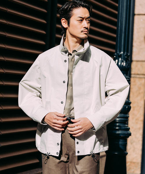 Mackintosh(マッキントッシュ)の「MACKINTOSH(マッキントッシュ) 別注 WEATHERTEC SKYE ショート(その他アウター・メンズ・ネイビー/ホワイト・40/38/36)」の6枚目の写真