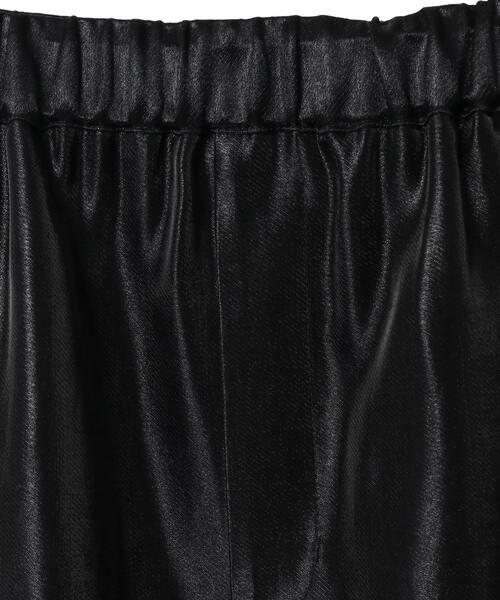 CONVERSE TOKYO(コンバーストウキョウ)の「SHINY SATIN PINTUCK SKIRT(スカート・レディース・ブラック/グレー/グリーン・FREE)」の8枚目の写真