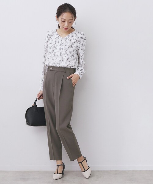 index（インデックス）の「ストレッチテーパードパンツ/セットアップ対応【洗濯機OK/防シワ/イージーアイロン】（その他パンツ・レディース・ネイビー/ブラック系7/ナチュラル/チャコールグレー・42/40/38/36）」の7枚目の写真