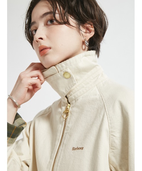 Barbour（バブアー）の「【CRAWLEY / クロウリー】デニムジャケット "JAPAN EXCLUSIVE"（レディース）（その他アウター・レディース・ブルー/ホワイト/インディゴブルー・SMALL/MEDIUM/LARGE）」の11枚目の写真