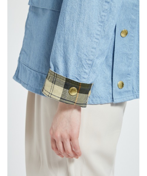 Barbour（バブアー）の「【CRAWLEY / クロウリー】デニムジャケット "JAPAN EXCLUSIVE"（レディース）（その他アウター・レディース・ブルー/ホワイト/インディゴブルー・SMALL/MEDIUM/LARGE）」の19枚目の写真