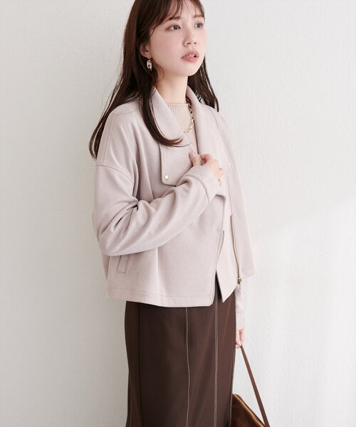 natural couture(ナチュラルクチュール)の「スエードライダースジャケット(ライダースジャケット・レディース・アイボリー/グレイッシュベージュ/チャコールグレー/ミント・FREE)」の4枚目の写真