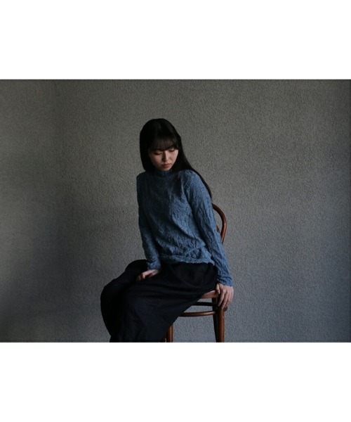 sanpo kuschel(サンポクシェル)の「軽い着心地立体柄ウールトップス(Tシャツ/カットソー・レディース・ブルー・FREE)」の18枚目の写真