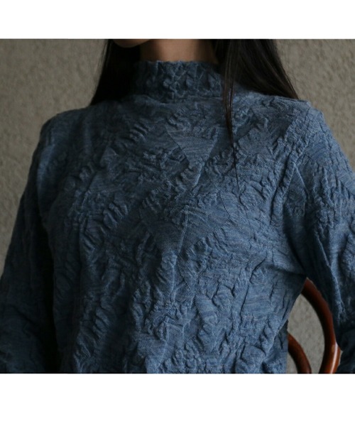 sanpo kuschel(サンポクシェル)の「軽い着心地立体柄ウールトップス(Tシャツ/カットソー・レディース・ブルー・FREE)」の19枚目の写真