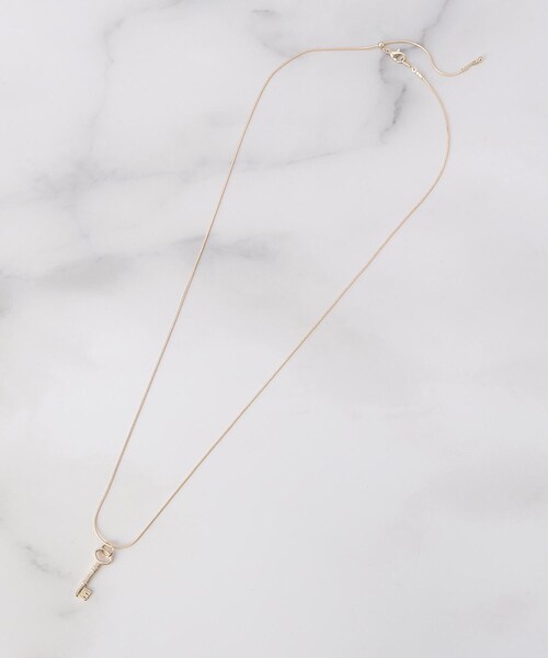 ITS'DEMO（イッツデモ）の「キーモチーフネックレス（ネックレス・レディース・シルバー/ゴールド・00）」の6枚目の写真