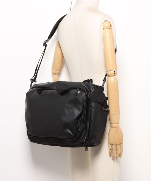 AS2OV（アッソブ）の「【AS2OV/アッソブ】 BLEISURE TOTE SHOULDER BAG（ショルダーバッグ・メンズ・ブラック・FREE）」の2枚目の写真