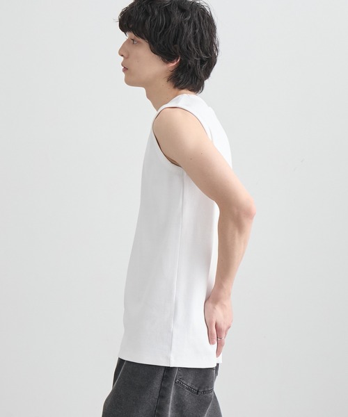 MONO-MART(モノマート)の「<接触冷感/UVカット>ルーズレイヤード テレコリブタンクトップ(タンクトップ・メンズ・ダークグレー/ホワイト/ネイビー/ブラック/ブラウン/ライトグレー・XL/L/M/S)」の12枚目の写真