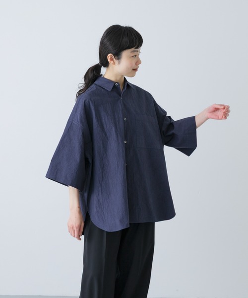 かぐれ(カグレ)の「ワイドハーフスリーブシャツ(Tシャツ/カットソー・レディース・ネイビー/オフホワイト・FREE)」の2枚目の写真