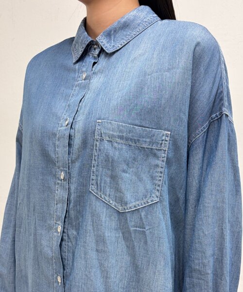 LOUNGEDRESS（ラウンジドレス）の「【@_shirabe.s_コラボ】シアーデニムタックシャツ（シャツ/ブラウス・レディース・ブルー・FREE）」の19枚目の写真