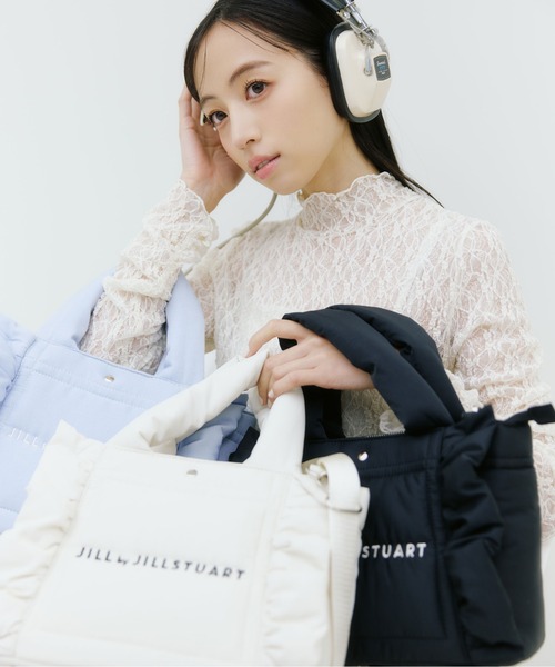 JILL by JILL STUART(ジルバイジルスチュアート)の「パフフリルトート(トートバッグ・レディース・ブラック/ブルー/ホワイト・FREE)」の5枚目の写真