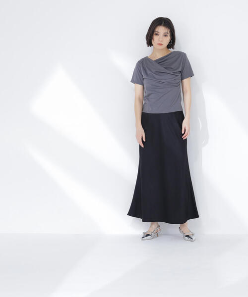 NATURAL BEAUTY BASIC(ナチュラルビューティーベーシック)の「◇コンパクトドレープカットソー(Tシャツ/カットソー・レディース・ブラック/オフホワイト/チャコールグレー・FREE)」の11枚目の写真