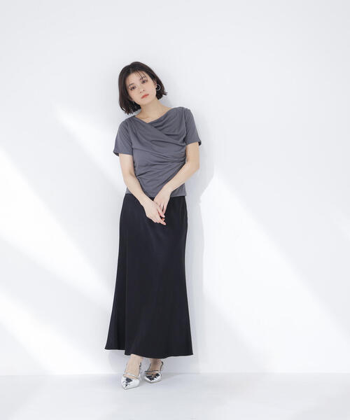 NATURAL BEAUTY BASIC(ナチュラルビューティーベーシック)の「◇コンパクトドレープカットソー(Tシャツ/カットソー・レディース・ブラック/オフホワイト/チャコールグレー・FREE)」の13枚目の写真