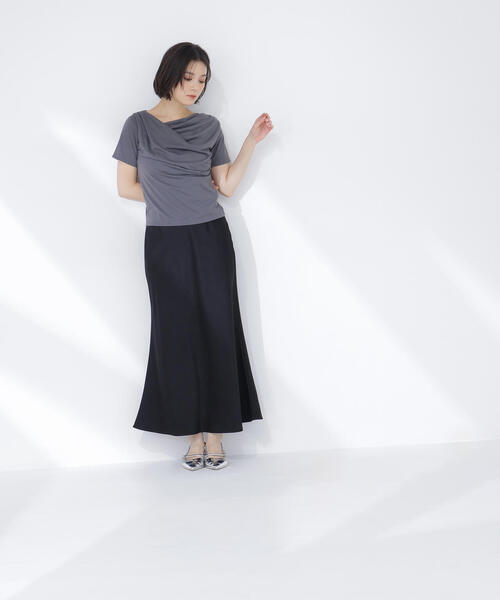 NATURAL BEAUTY BASIC(ナチュラルビューティーベーシック)の「◇コンパクトドレープカットソー(Tシャツ/カットソー・レディース・ブラック/オフホワイト/チャコールグレー・FREE)」の15枚目の写真