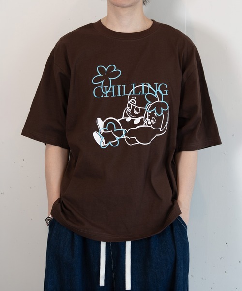 bashful base Oriental(バッシュフルベースオリエンタル)の「【bbO】バッシュフルくんCHILLING T(Tシャツ/カットソー・メンズ・ブラウン/ホワイト/ブラック・LARGE/MEDIUM/SMALL)」の5枚目の写真