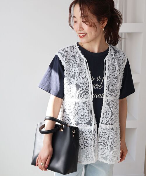 le.coeur blanc(ルクールブラン)の「TORRAZZO DONNA別注フラワーレースノースリ(シャツ/ブラウス・レディース・ホワイト/ブラック・38)」の21枚目の写真