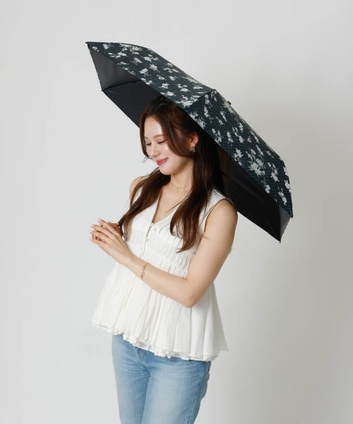 dazzlin（ダズリン）の「【dazzlin(ダズリン)】フラワープリント晴雨兼用傘（折りたたみ傘）（折りたたみ傘・レディース・ブラック/ピンク/ホワイト・FREE）」の14枚目の写真