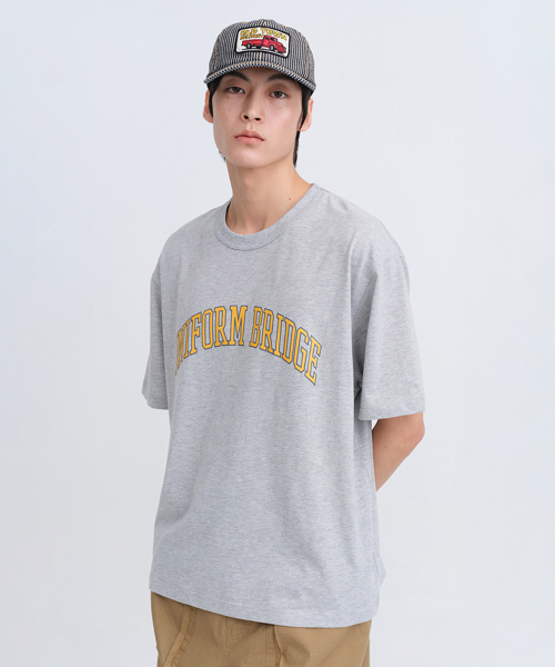UNIFORM BRIDGE(ユニフォームブリッジ)の「arch logo s/s t-shirt 8% melange grey(Tシャツ/カットソー・メンズ・その他・SMALL/MEDIUM/LARGE/X-LARGE/XX-LARGE)」の1枚目の写真