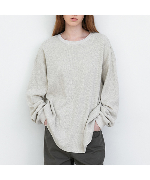 ATELIER NAIN(アトリエナイン)の「WAFFLE LONG SLEEVE TEE (T-7193)(Tシャツ/カットソー・レディース・ヘザーグレー/オートミール・FREE)」の2枚目の写真