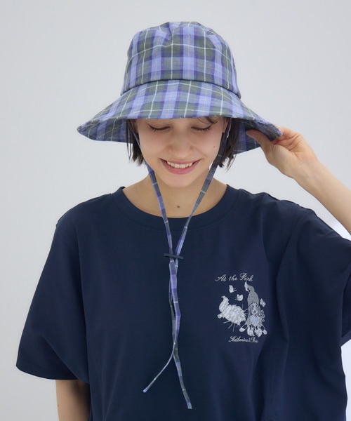 KATHARINE ROSS(キャサリンロス)の「【KATHARINE ROSS】【JUNK PRODUCTIONS】【UV/COOL/撥水/ウォッシャブル】チェック柄 ストラップ付バケットハット(ハット・レディース・ブルー/オレンジ・MEDIUM)」の16枚目の写真