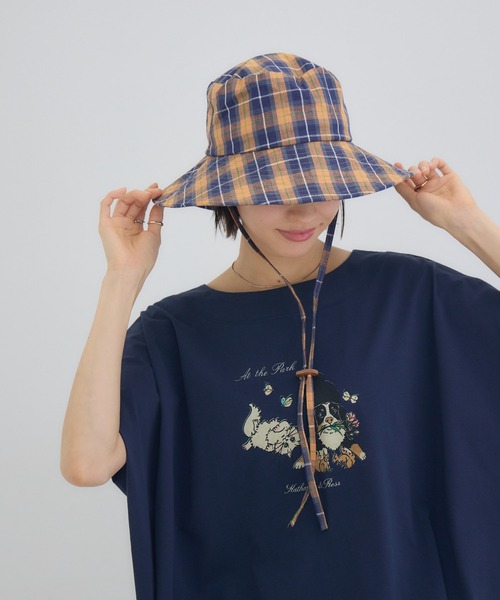 KATHARINE ROSS(キャサリンロス)の「【KATHARINE ROSS】【JUNK PRODUCTIONS】【UV/COOL/撥水/ウォッシャブル】チェック柄 ストラップ付バケットハット(ハット・レディース・ブルー/オレンジ・MEDIUM)」の6枚目の写真