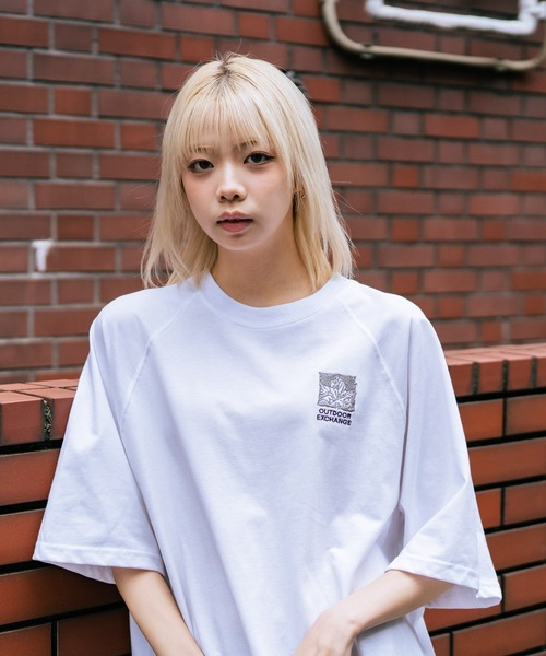 OUTDOOR EXCHANGE(アウトドアエクスチェンジ)の「【OUTDOOR EXCHANGE/アウトドアエクスチェンジ】×【ZERO STAIN/ゼロステイン】コラボ ラグランスリーブ Tシャツ 汗ジミ防止 UVカット 防汚効果 リーフ柄 ブランドロゴ ユニセックス(Tシャツ/カットソー・メンズ・スミクロ/ホワイト/オフホワイト・LARGE/MEDIUM)」の22枚目の写真