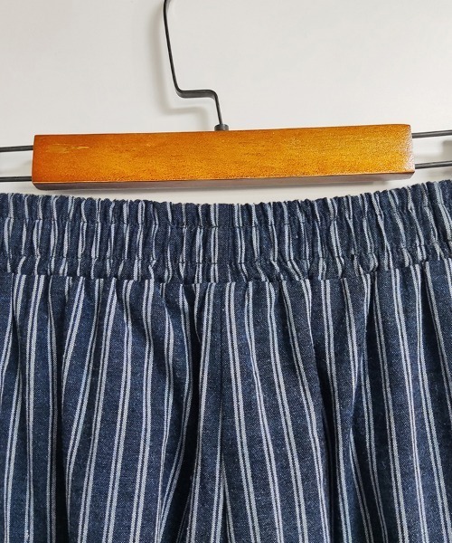 ONEP STAR(ワンピスター)の「ワイドシルエットストライプパンツ(その他パンツ・レディース・ネイビー/ベージュ・MEDIUM/LARGE/X-LARGE)」の15枚目の写真