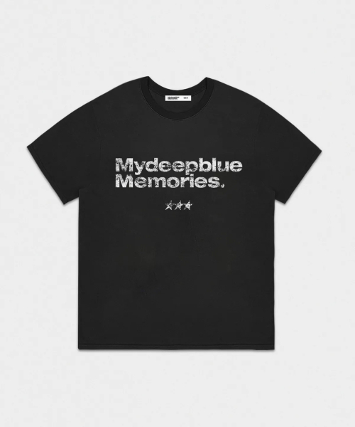 mydeepbluememories(マイディープブルーメモリーズ)の「MM TEXT T-SHIRTS(BLACK)(Tシャツ/カットソー・レディース・ブラック・1/2)」の2枚目の写真